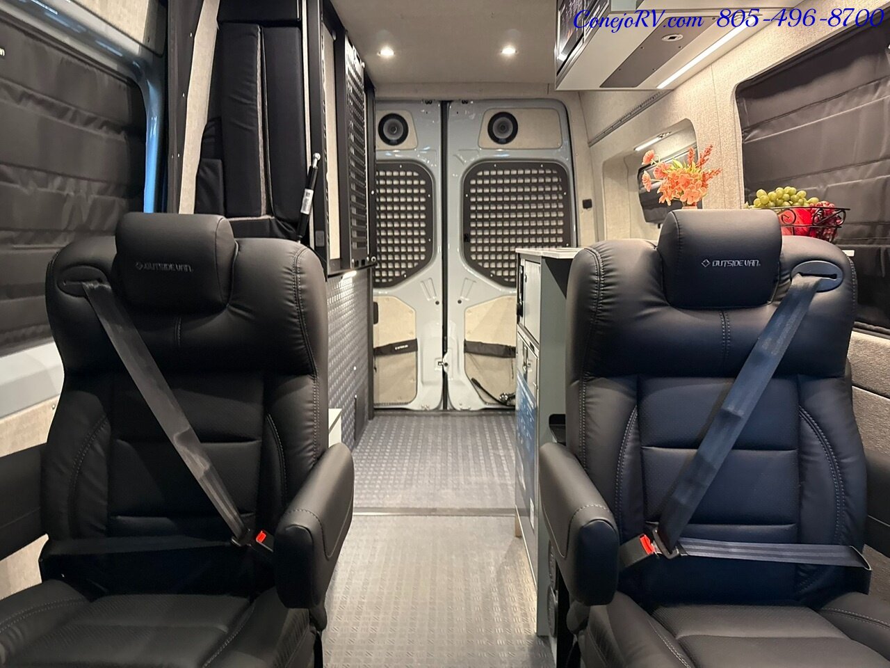 2026 Outside Van Overnight Pop Top Quad Captains Seats 620AH Lithionics Lithium System Adventure Van - Photo 5 - Thousand Oaks, CA 91360