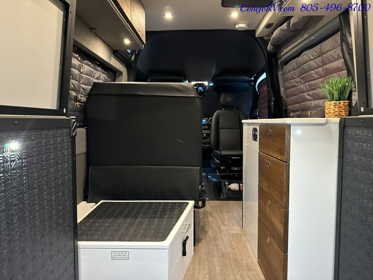 2024 Storyteller Overland Classic Mode OG Mode AWD with Upgrades Lithionics Lithium System  Mercedes Sprinter Turbo Diesel - Photo 26 - Thousand Oaks, CA 91360