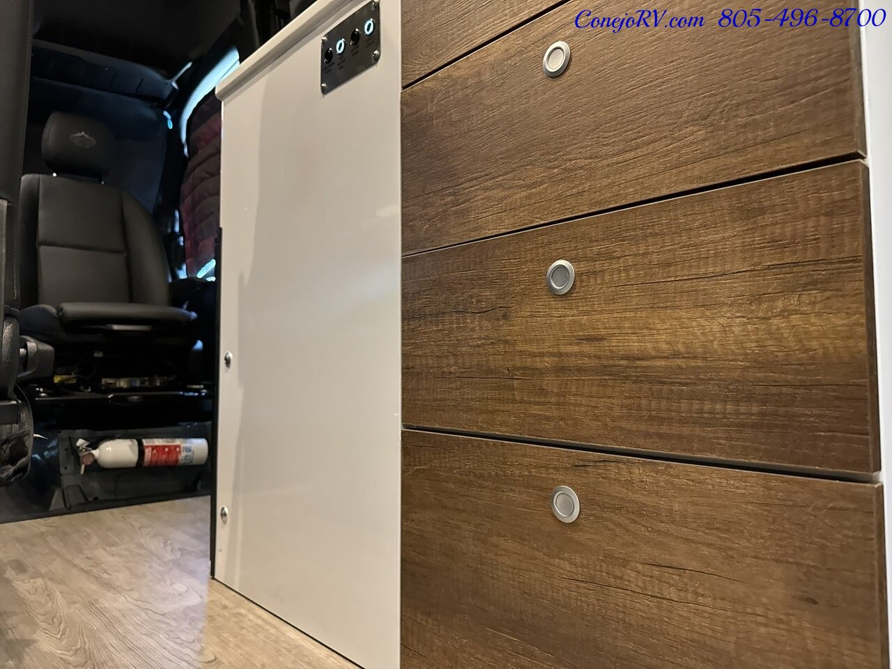 2024 Storyteller Overland Classic Mode OG Mode AWD with Upgrades Lithionics Lithium System  Mercedes Sprinter Turbo Diesel - Photo 17 - Thousand Oaks, CA 91360