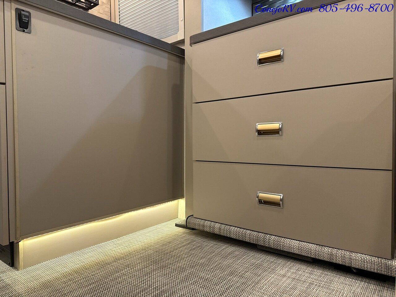 2025 Winnebago Navion 24T AWD Dealer Demo Slide-Out Murphy Bed Mercedes Turbo Diesel 3K Miles - Photo 12 - Thousand Oaks, CA 91360