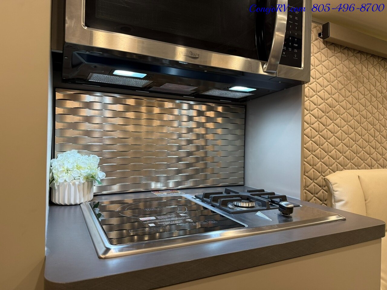 2025 Winnebago Navion 24T AWD Dealer Demo Slide-Out Murphy Bed Mercedes Turbo Diesel 3K Miles - Photo 15 - Thousand Oaks, CA 91360