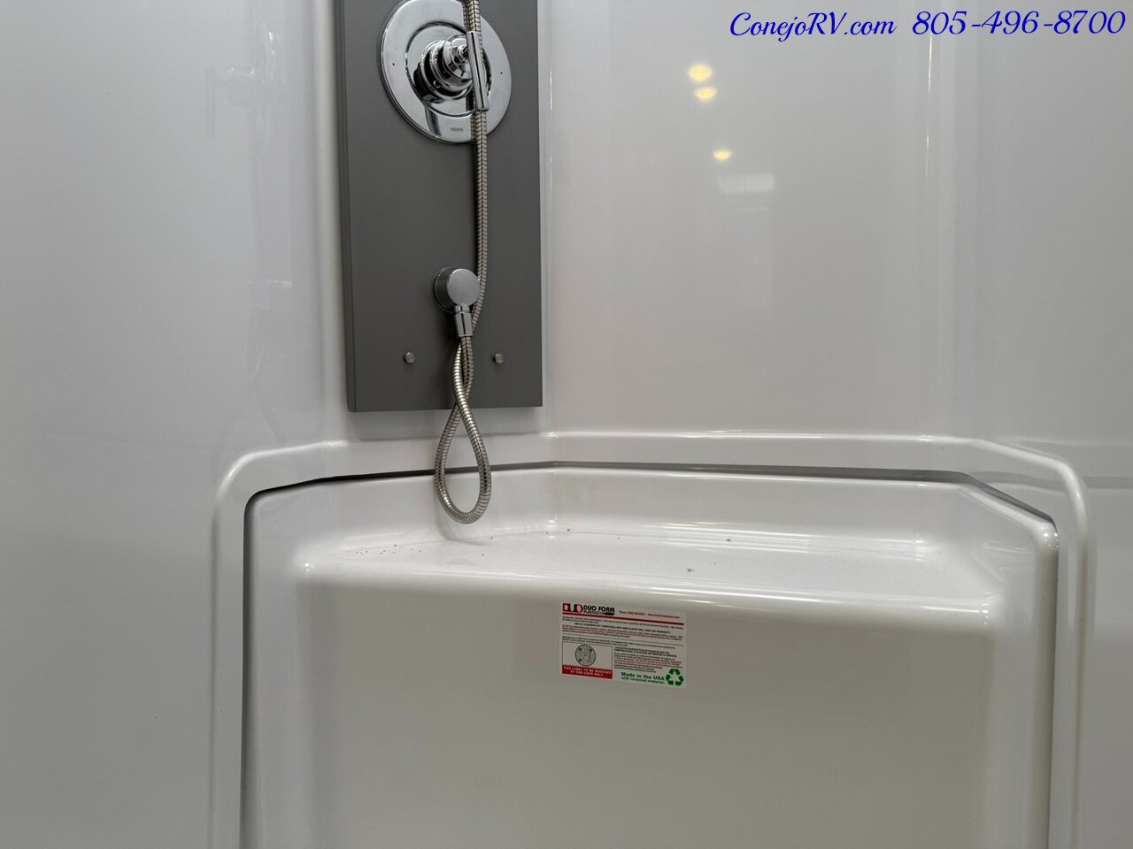 2025 Winnebago Navion 24T AWD Dealer Demo Slide-Out Murphy Bed Mercedes Turbo Diesel 3K Miles - Photo 24 - Thousand Oaks, CA 91360