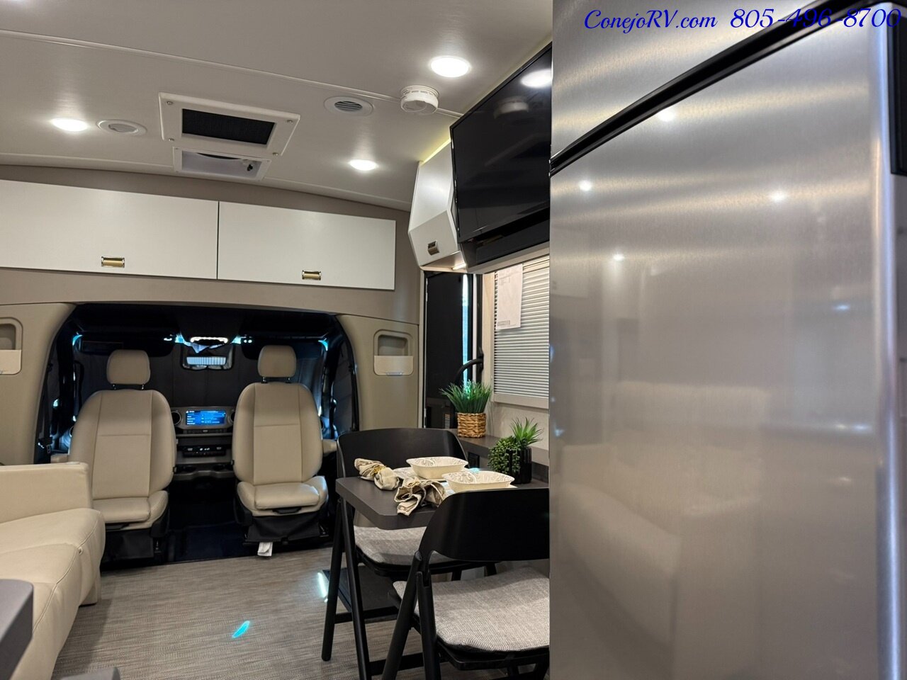 2025 Winnebago Navion 24T AWD Dealer Demo Slide-Out Murphy Bed Mercedes Turbo Diesel 3K Miles - Photo 29 - Thousand Oaks, CA 91360