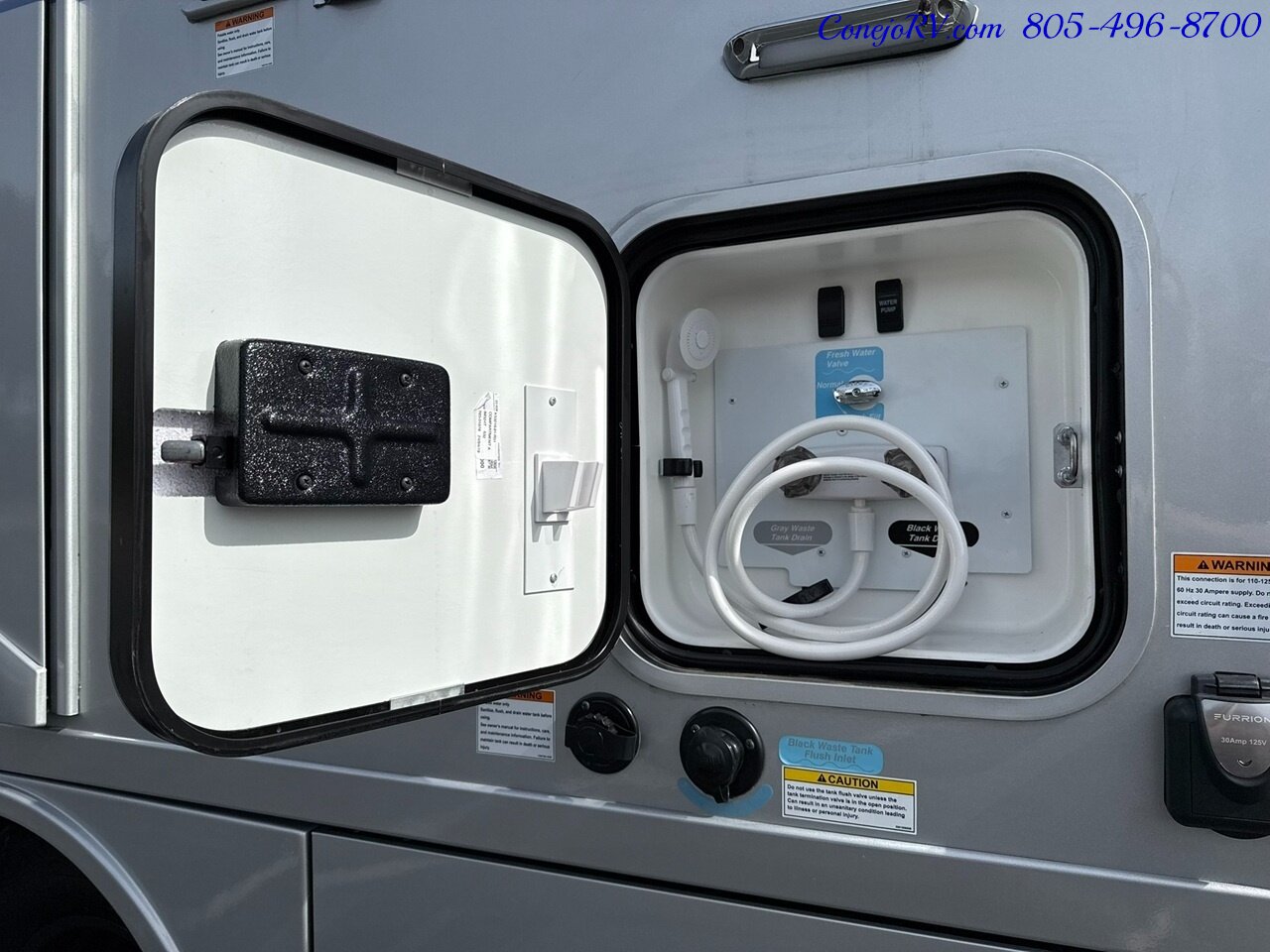 2025 Winnebago Navion 24T AWD Dealer Demo Slide-Out Murphy Bed Mercedes Turbo Diesel 3K Miles - Photo 41 - Thousand Oaks, CA 91360