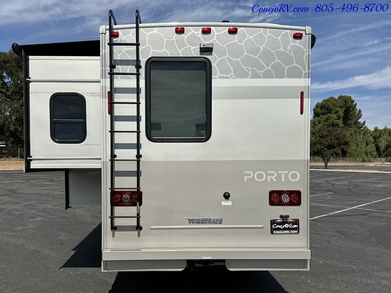 2025 Winnebago Porto 24P Full Wall Slide-Out Mercedes Turbo Diesel Full  Body Paint - Photo 44 - Thousand Oaks, CA 91360