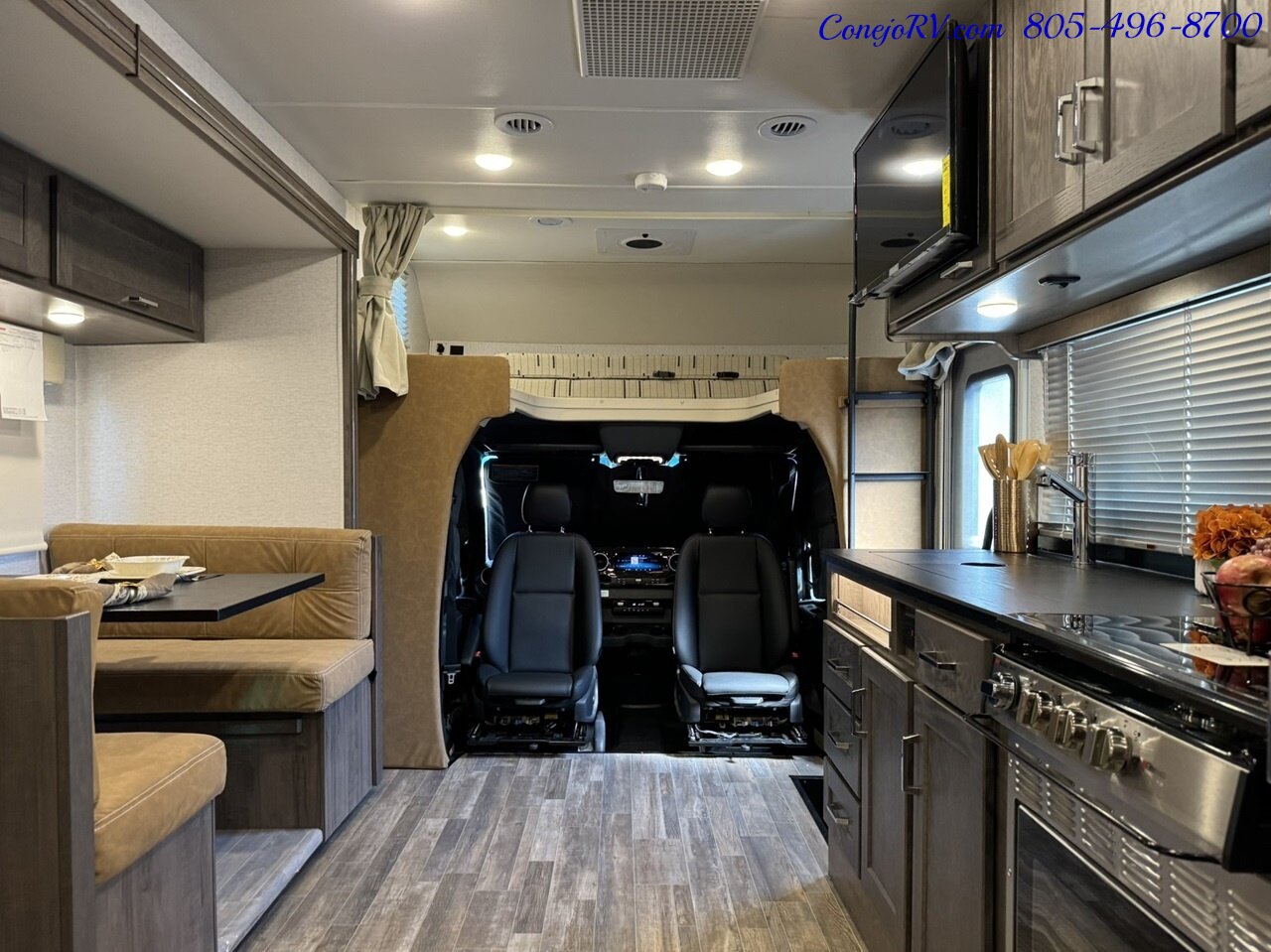 2025 Winnebago Porto 24P Full Wall Slide-Out Mercedes Turbo Diesel Full  Body Paint - Photo 27 - Thousand Oaks, CA 91360