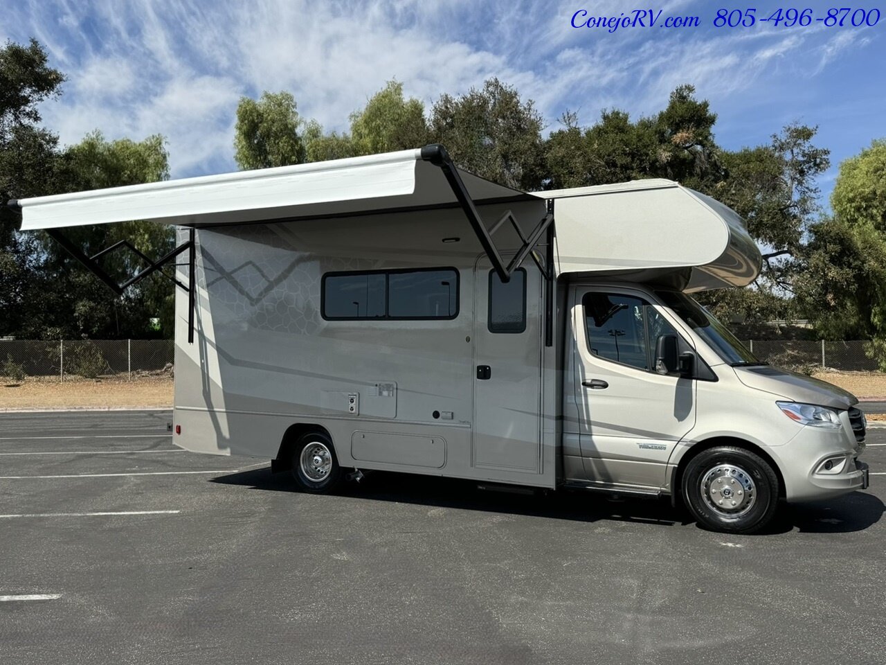 2025 Winnebago Porto 24P Full Wall Slide-Out Mercedes Turbo Diesel Full  Body Paint - Photo 43 - Thousand Oaks, CA 91360