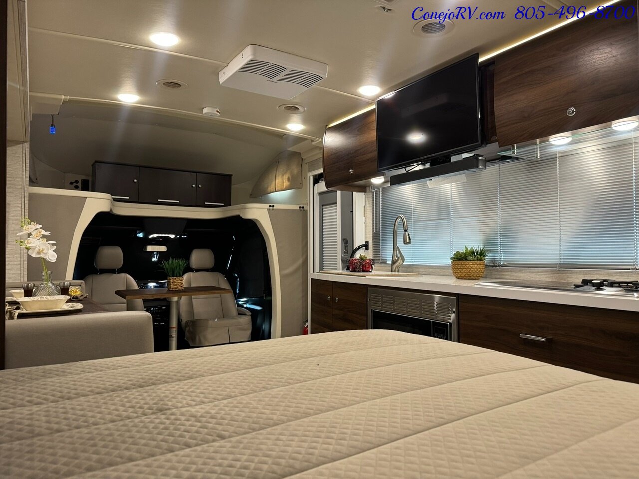 2022 Winnebago View 24D Full Wall Slide-Out Mercedes Turbo Diesel Full  Body Paint - Photo 26 - Thousand Oaks, CA 91360