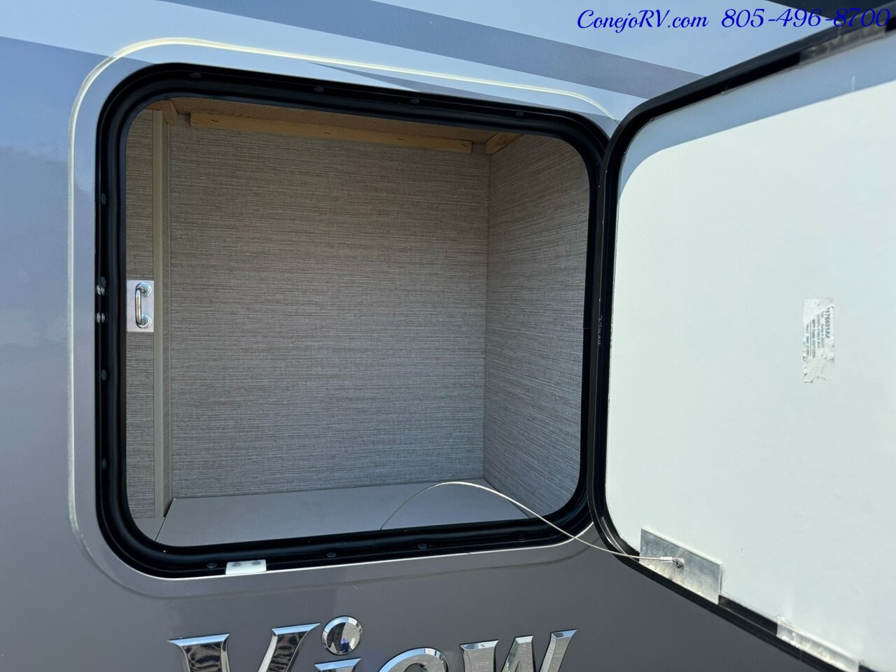 2022 Winnebago View 24D Full Wall Slide-Out Mercedes Turbo Diesel Full  Body Paint - Photo 44 - Thousand Oaks, CA 91360