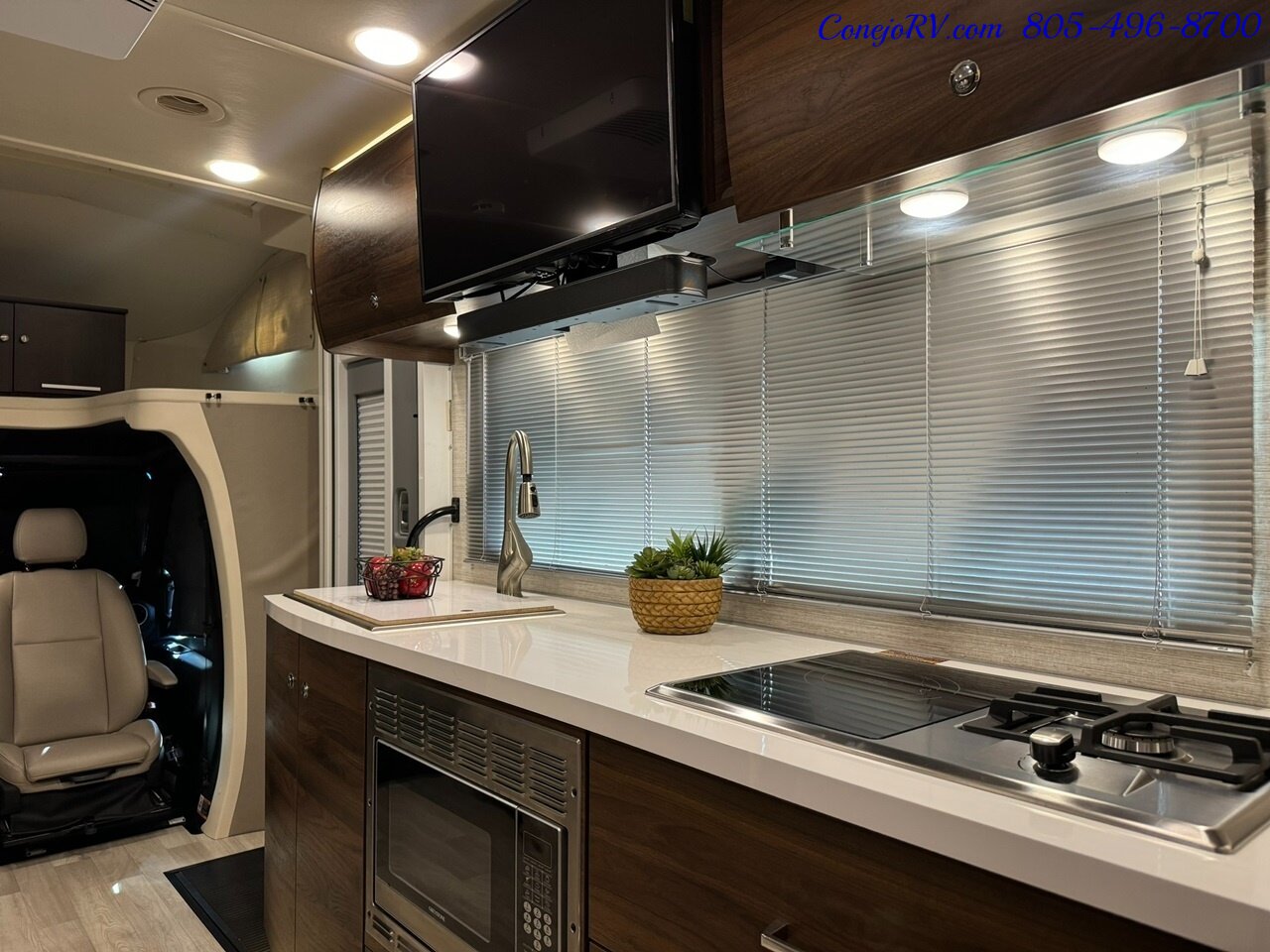 2022 Winnebago View 24D Full Wall Slide-Out Mercedes Turbo Diesel Full  Body Paint - Photo 18 - Thousand Oaks, CA 91360