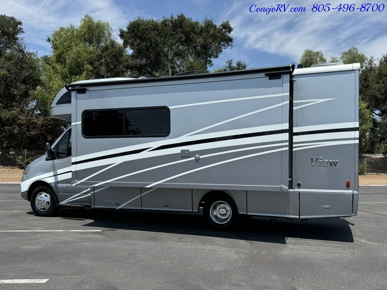 2022 Winnebago View 24D Full Wall Slide-Out Mercedes Turbo Diesel Full  Body Paint - Photo 2 - Thousand Oaks, CA 91360