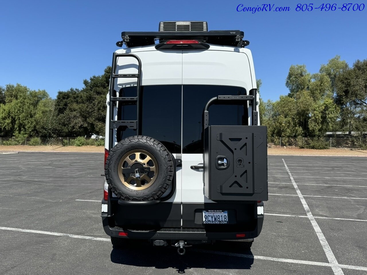 2023 Storyteller Overland Mode LT Ford Transit  Volta Lithium System ALL WHEEL DRIVE 9K Miles - Photo 46 - Thousand Oaks, CA 91360