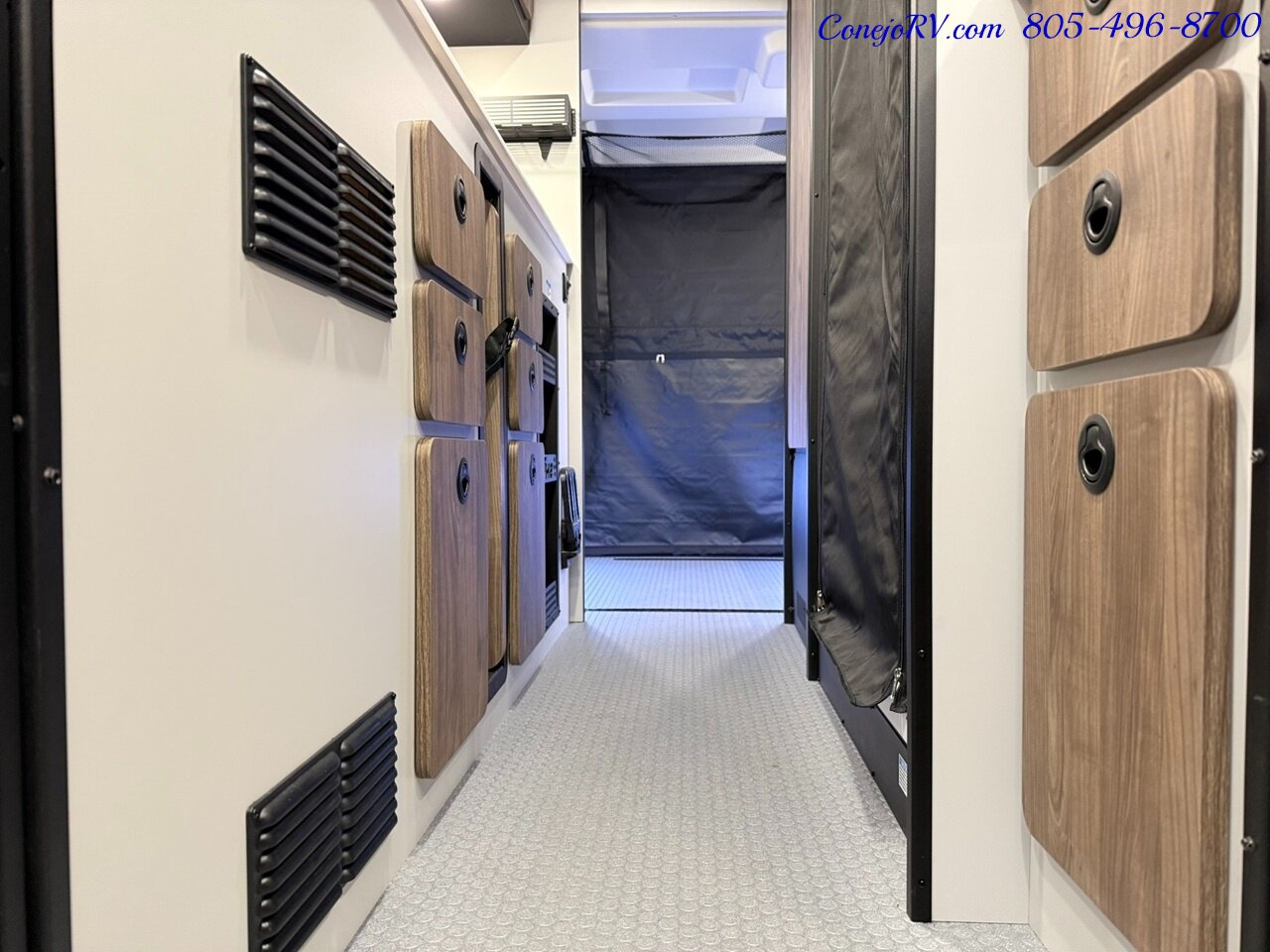 2026 Tiffin GH2 AWD Sprinter Mercedes 2500 EXT AWD Turbo Diesel 540AH Battle Born Lithium Ion Kit - Photo 13 - Thousand Oaks, CA 91360