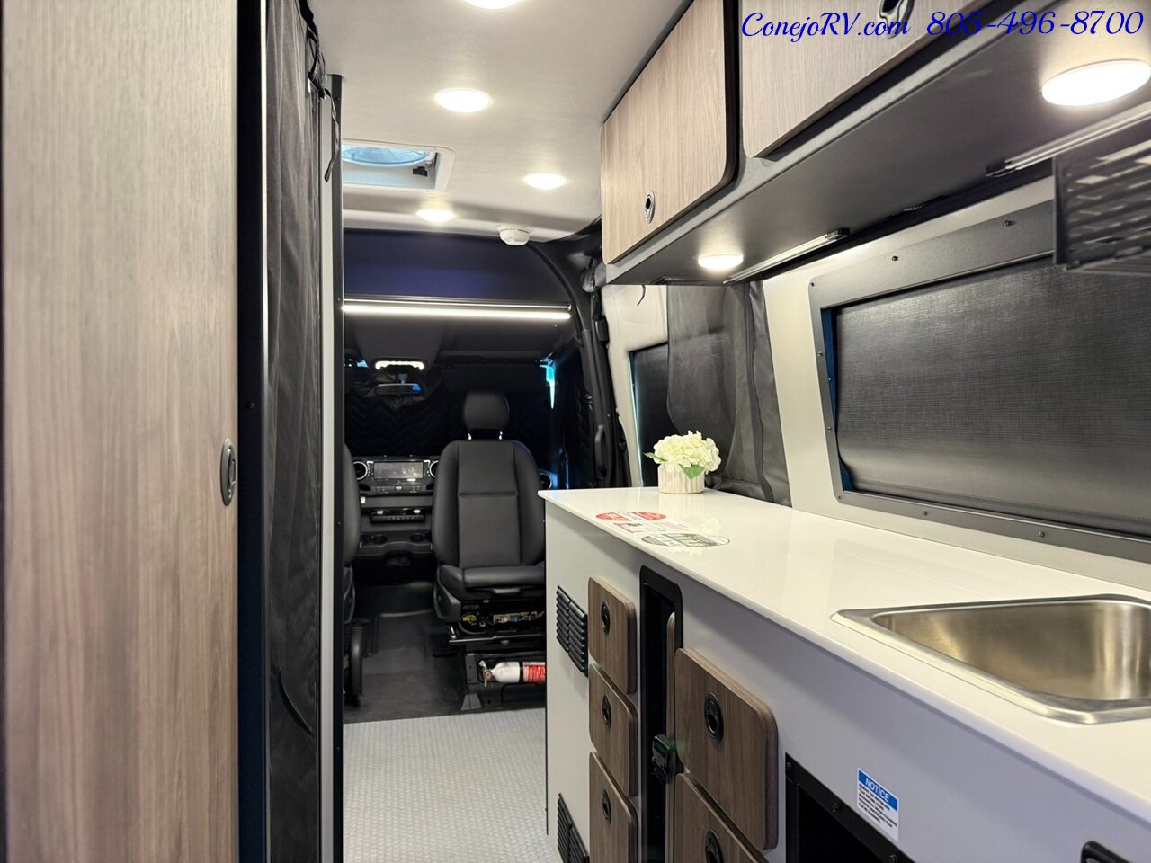 2026 Tiffin GH2 AWD Sprinter Mercedes 2500 EXT AWD Turbo Diesel 540AH Battle Born Lithium Ion Kit - Photo 29 - Thousand Oaks, CA 91360