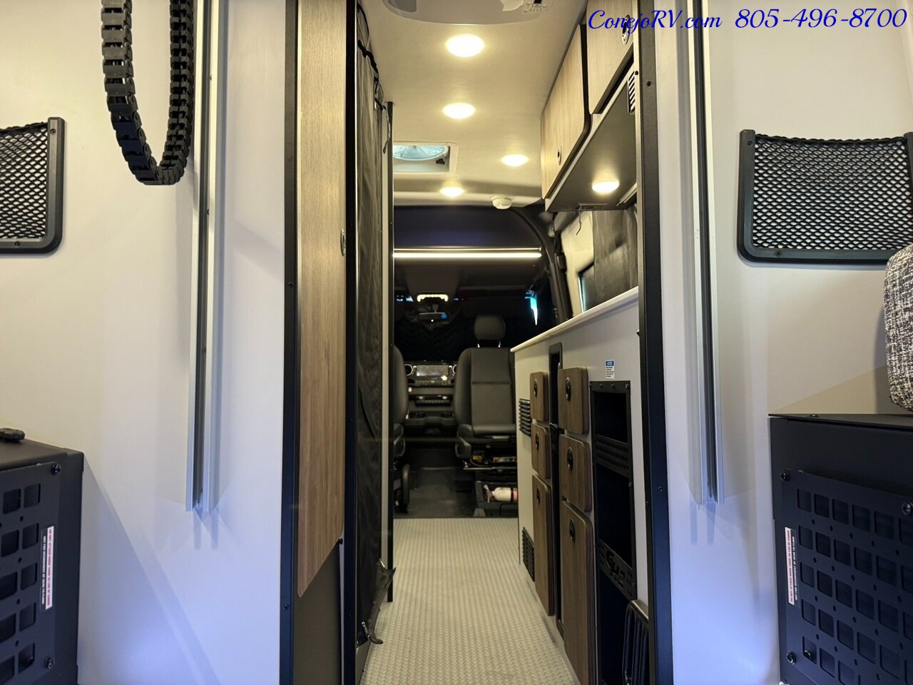 2026 Tiffin GH2 AWD Sprinter Mercedes 2500 EXT AWD Turbo Diesel 540AH Battle Born Lithium Ion Kit - Photo 26 - Thousand Oaks, CA 91360