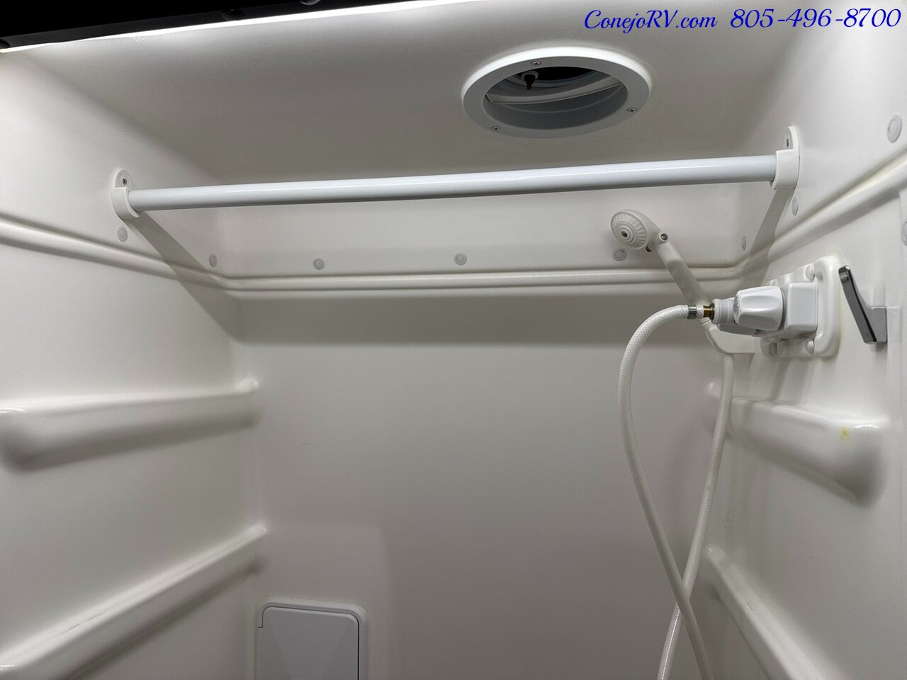2025 Winnebago Revel Sport 44N AWD Sprinter Mercedes Turbo Diesel 4.1kWh Lithionics Lithium System - Photo 17 - Thousand Oaks, CA 91360