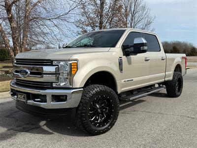 2017 Ford F-250 Super Duty Lariat Truck