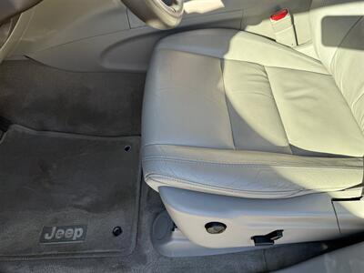 2013 Jeep Grand Cherokee Laredo X   - Photo 22 - Bucyrus, KS 66013