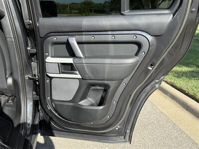 2023 Land Rover Defender 130 X-Dynamic SE   - Photo 44 - Bucyrus, KS 66013
