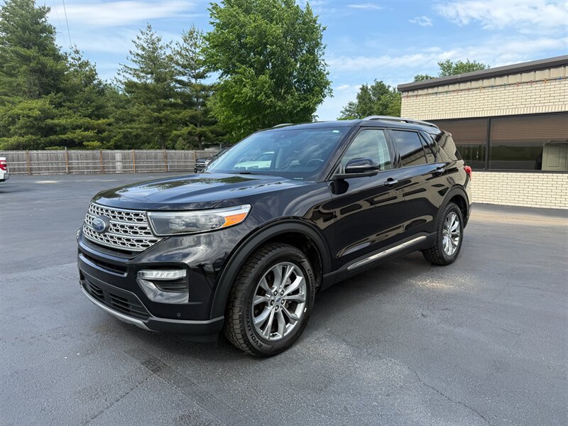 2022 Ford Explorer Limited 4WD's photo