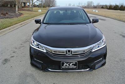 2017 Honda Accord EX-L   - Photo 3 - Bucyrus, KS 66013