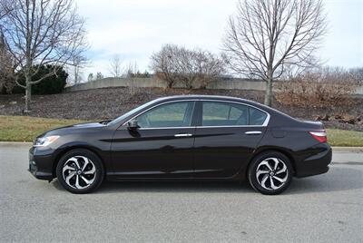 2017 Honda Accord EX-L   - Photo 2 - Bucyrus, KS 66013