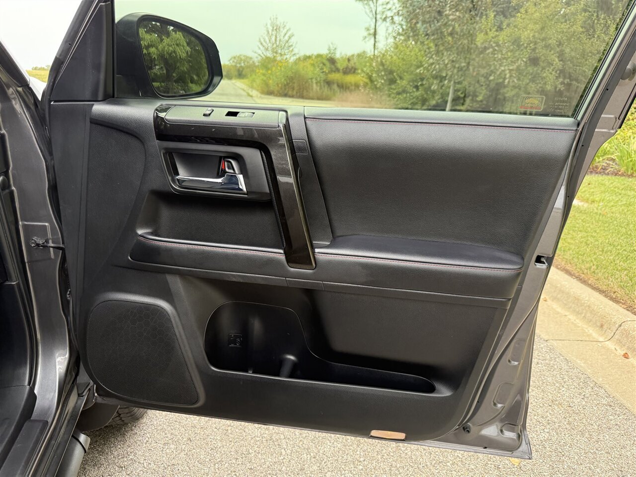 2020 Toyota 4Runner TRD Off-Road photo 29