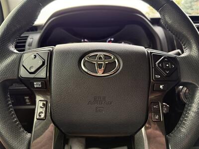 2020 Toyota 4Runner TRD Off-Road   - Photo 18 - Bucyrus, KS 66013