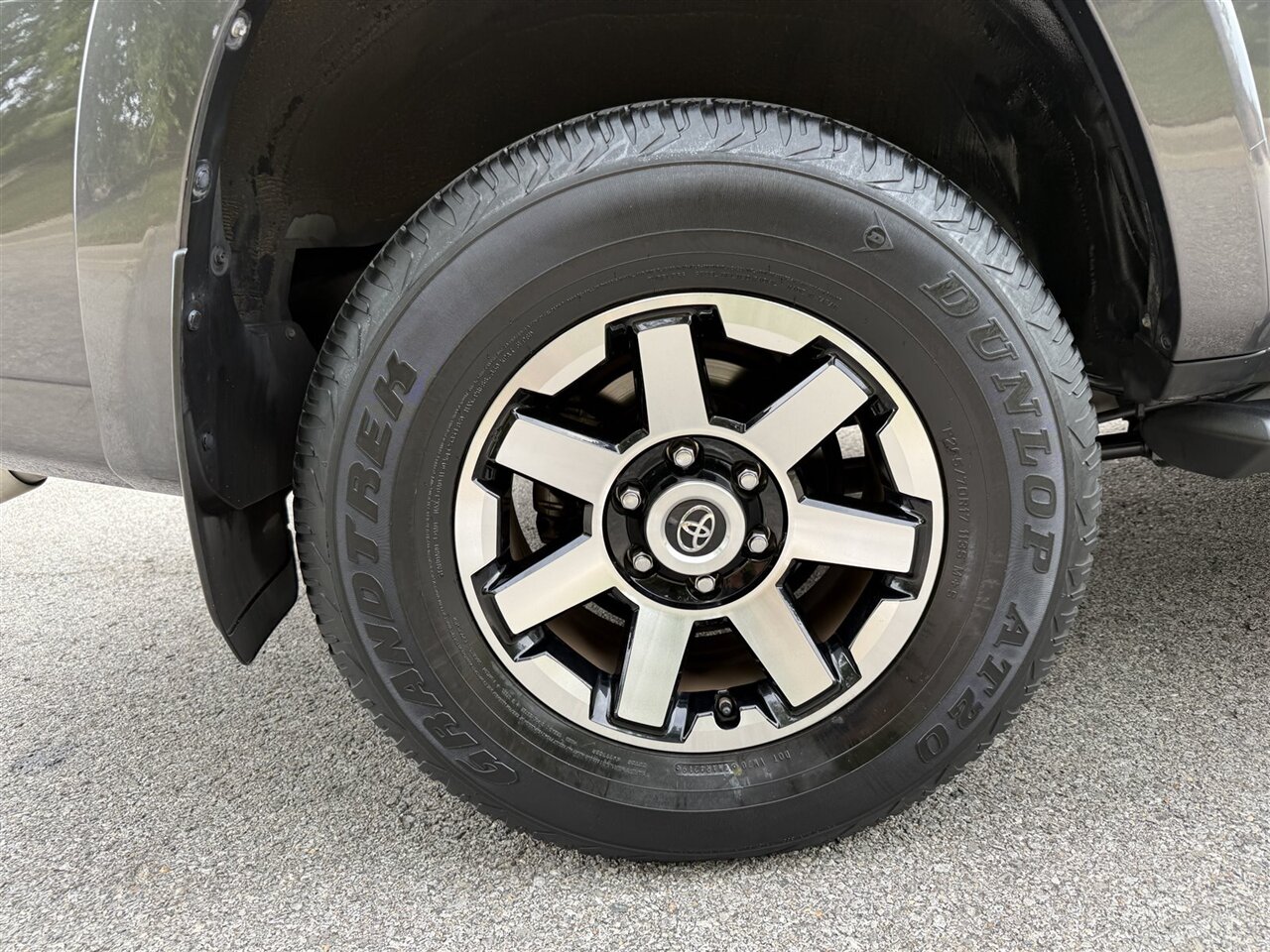 2020 Toyota 4Runner TRD Off-Road photo 21