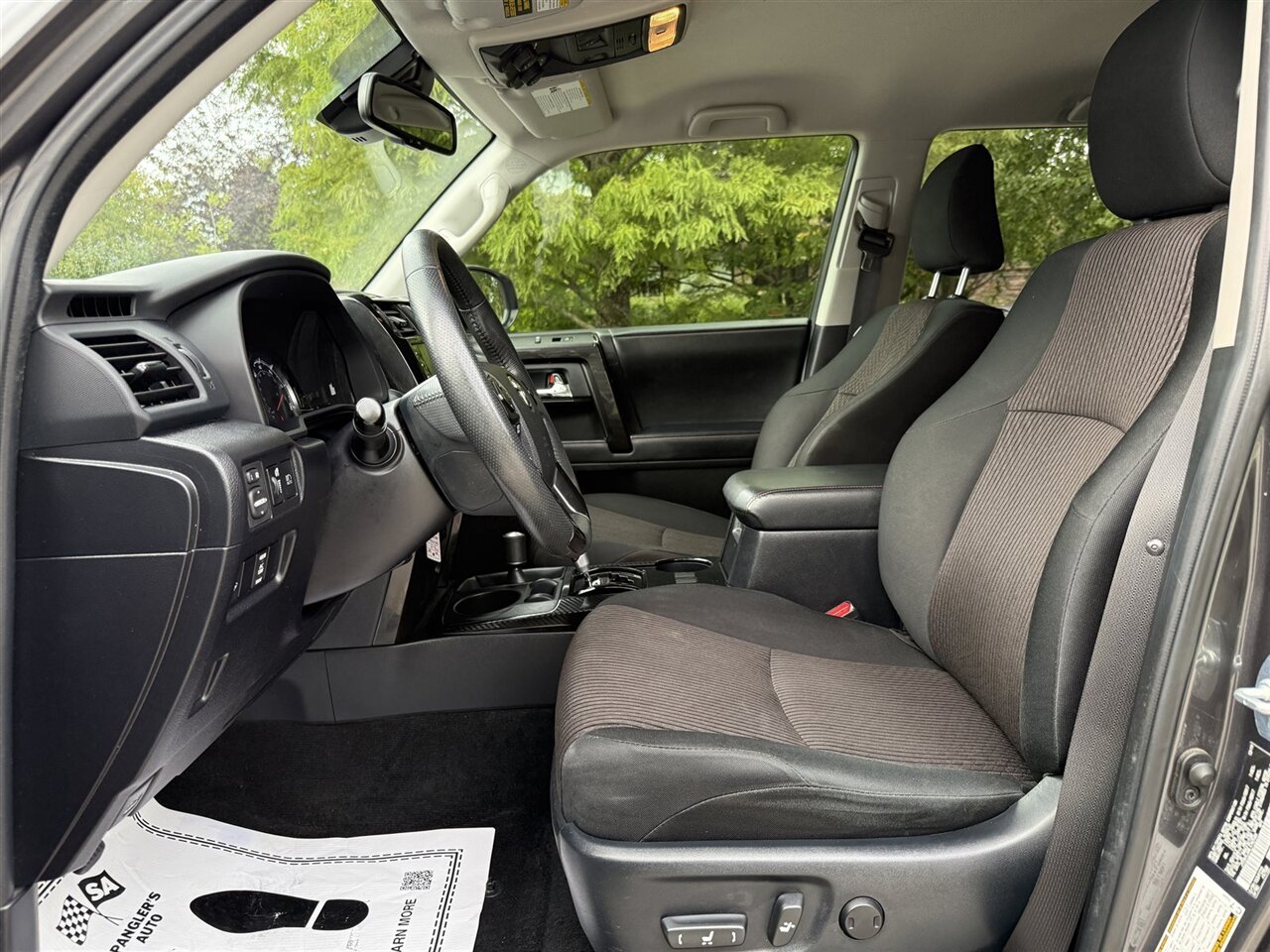 2020 Toyota 4Runner TRD Off-Road photo 8