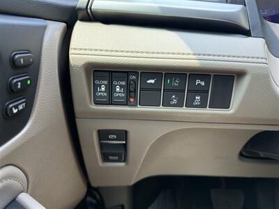 2020 Honda Odyssey Touring   - Photo 25 - Bucyrus, KS 66013