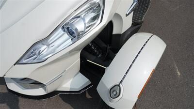 2012 Can-Am Spyder RT Limited   - Photo 16 - Bucyrus, KS 66013