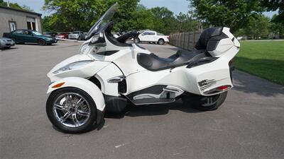 2012 Can-Am Spyder RT Limited   - Photo 2 - Bucyrus, KS 66013