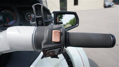 2012 Can-Am Spyder RT Limited   - Photo 15 - Bucyrus, KS 66013