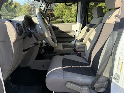2010 Jeep Wrangler Sport  Unlimited - Photo 10 - Bucyrus, KS 66013