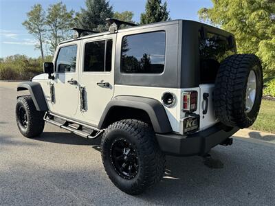 2010 Jeep Wrangler Sport  Unlimited - Photo 9 - Bucyrus, KS 66013