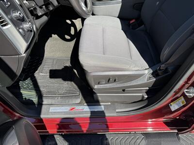 2017 Chevrolet Silverado 1500 LT   - Photo 23 - Bucyrus, KS 66013