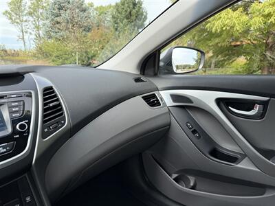 2015 Hyundai Elantra Limited   - Photo 19 - Bucyrus, KS 66013