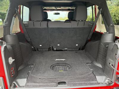 2017 Jeep Wrangler Unlimited Sport S   - Photo 18 - Bucyrus, KS 66013