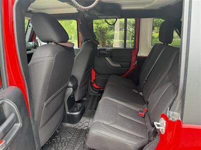 2017 Jeep Wrangler Unlimited Sport S   - Photo 10 - Bucyrus, KS 66013