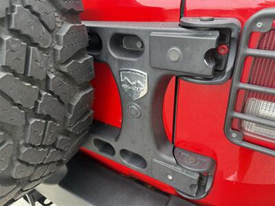 2017 Jeep Wrangler Unlimited Sport S   - Photo 33 - Bucyrus, KS 66013