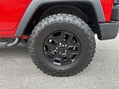 2017 Jeep Wrangler Unlimited Sport S   - Photo 24 - Bucyrus, KS 66013