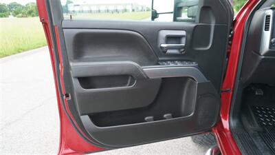 2018 Chevrolet Silverado 2500 LT   - Photo 37 - Bucyrus, KS 66013