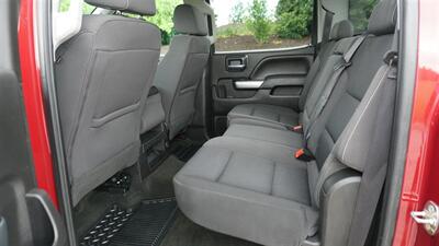 2018 Chevrolet Silverado 2500 LT   - Photo 10 - Bucyrus, KS 66013