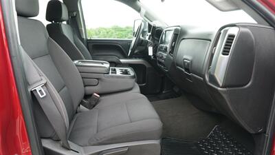 2018 Chevrolet Silverado 2500 LT   - Photo 11 - Bucyrus, KS 66013