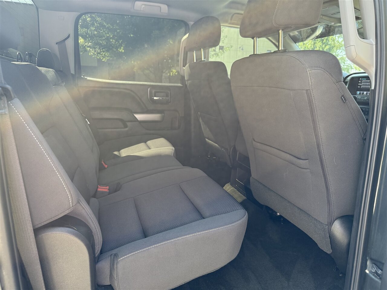 2018 Chevrolet Silverado 1500 LT photo 12