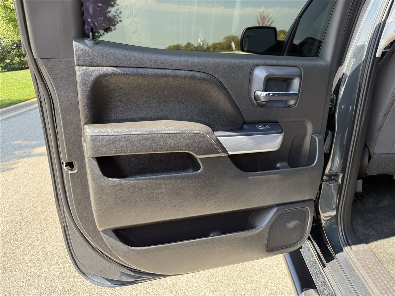 2018 Chevrolet Silverado 1500 LT photo 31