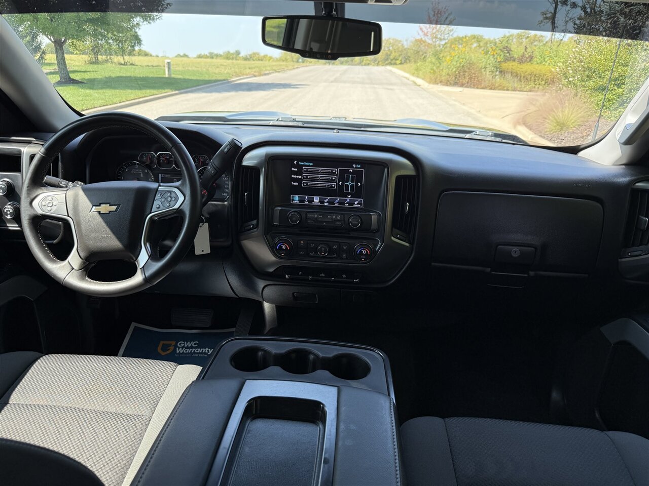 2018 Chevrolet Silverado 1500 LT photo 13