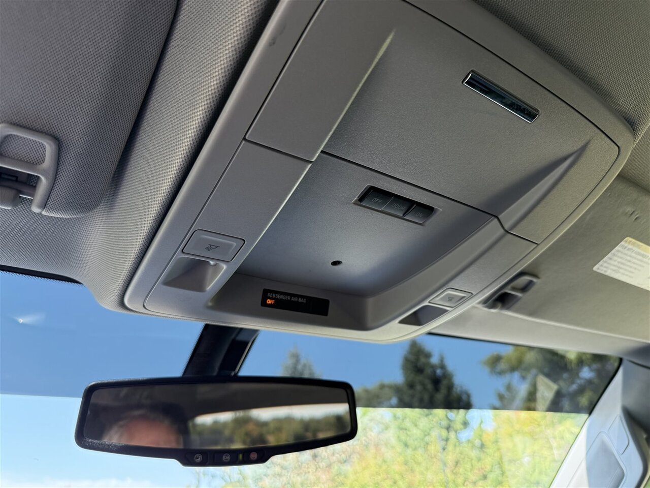 2018 Chevrolet Silverado 1500 LT photo 19