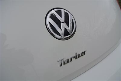 2013 Volkswagen Beetle Convertible Turbo   - Photo 34 - Bucyrus, KS 66013